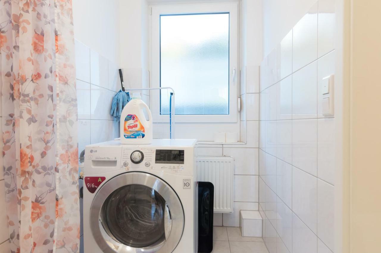 Private Apartments With Direct Subway Entrance Fuerth Ngoại thất bức ảnh