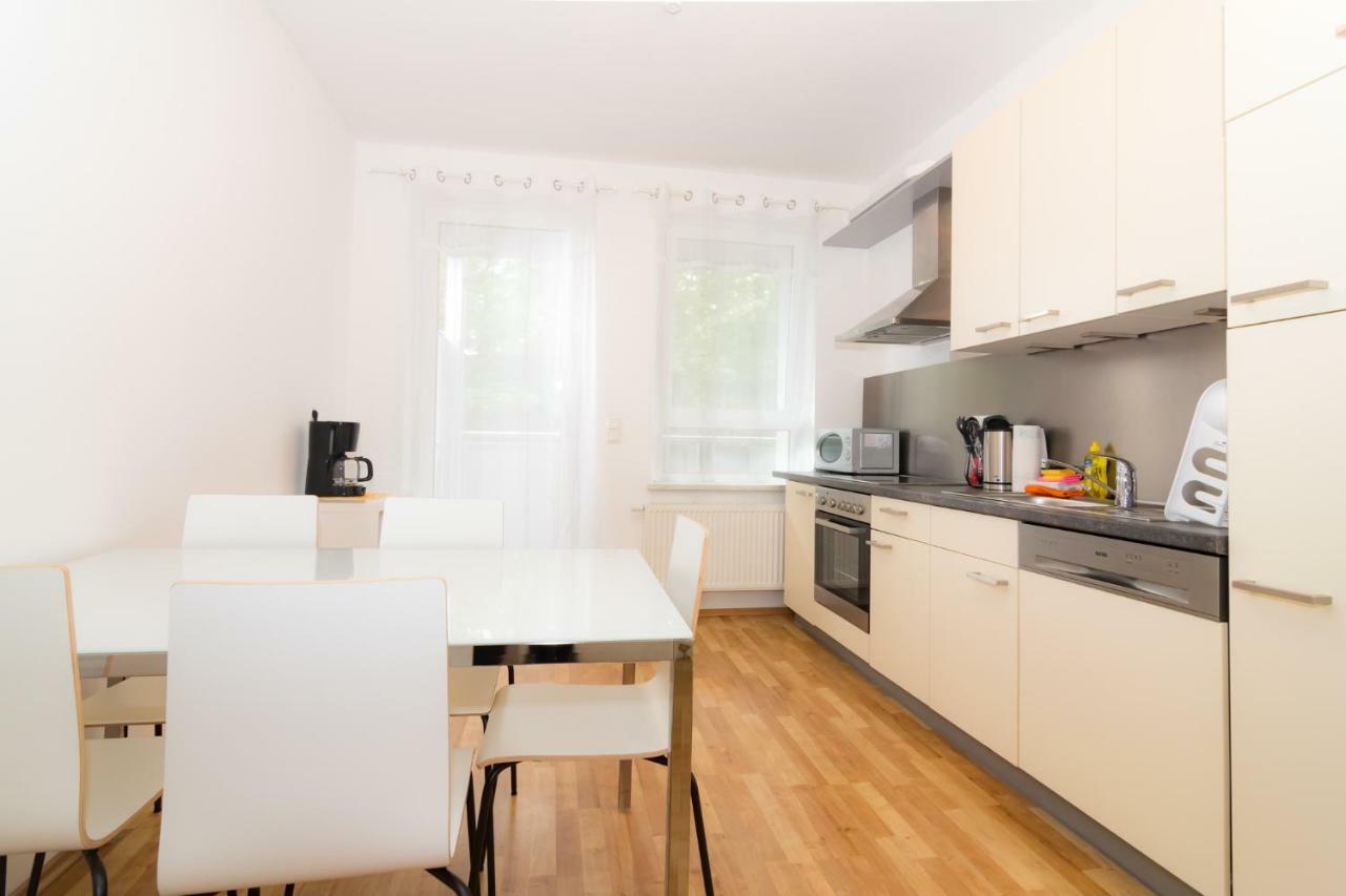 Private Apartments With Direct Subway Entrance Fuerth Ngoại thất bức ảnh