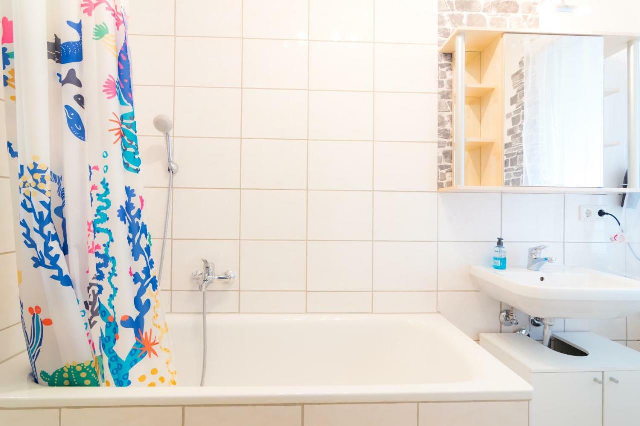 Private Apartments With Direct Subway Entrance Fuerth Ngoại thất bức ảnh