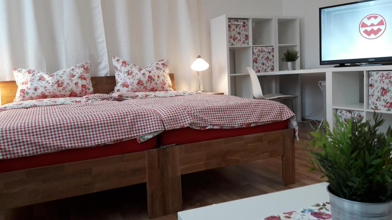 Private Apartments With Direct Subway Entrance Fuerth Ngoại thất bức ảnh
